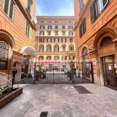 Ricettiva Risorgimento San Pietro E Musei Vaticani Рим Екстериор снимка